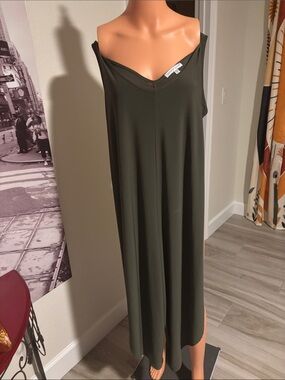 Annalee Olive Green Sleeveless V-Neck Jumpsuit